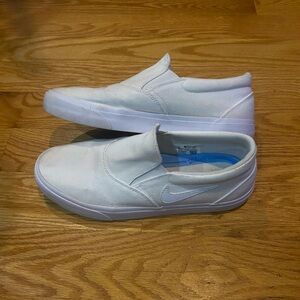 Nike SB Charge Slip On